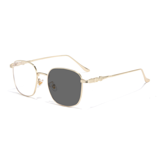 Stylish Large-Frame Metal Anti-Blue Light Color-Changing Glasses