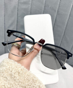 OPTIGEMS 2024 New retro half-rim color changing glasses for myopia